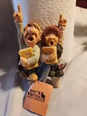 Spit'n' Whittle Bottle Stoppers Sue Moore & Loophole Louie