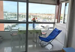 愛德角精采海景開放式公寓飯店 - 附裝潢陽台 - 離海灘 400 公尺