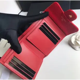 二手 CHANEL 紅色 Wallet 三折 6卡 短夾 A82288（）