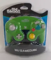 Old Skool Dual Analog Controller for Nintendo Game Cube and Wii - (GREEN)