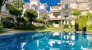 3 Mn to Puerto Banus -Golden Mile- Chic Duplex Penthouse