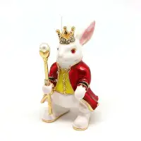 在飛比找Yahoo奇摩拍賣-7-11運費0元優惠優惠-【爆款特賣】歐式家居擺件琺瑯彩工藝金屬伯爵兔皇冠權杖兔創意飾