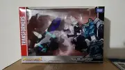 Transformers LG61 Takara Tomy Legends Wingspan and Pounce