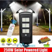 250W LED Solar Street Light PIR Dusk-to-Dawn Outdoor Area Road Wall Light+Remote