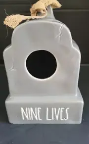 Rae Dunn Ceramic Nine Lives Tomb Birdhouse BB02B20002