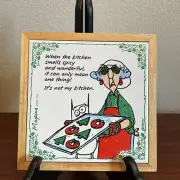 Maxine Ceramic Christmas Trivet w/Wood Frame by Shoebox for Hallmark 7" x 7"