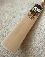 MB MALIK GOLD EDITION PLAYERS EDITION CRICKET BAT