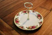Old Country Roses Cake Plate China Royal Albert