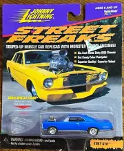 Johnny Lightning 1999 Street Freaks, 1967 Pontiac GTO, royal blue