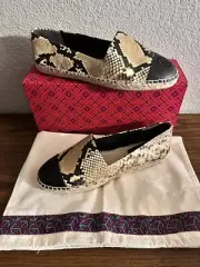 TORY BURCH BLOCK FLAT SNAKE PRINT ESPADRILLES SAND DRIFT/ PERFECT BLACK SZ 9,5