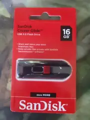 SanDisk Cruzer Glide SDCZ600016GG35 16GB USB Flash Drive - Black/Red