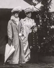 Alexandra Feodorovna (Alix of Hesse) & family 8X10 Photo House of Romanov #44