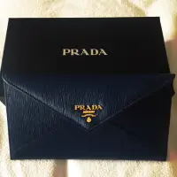 在飛比找蝦皮購物優惠-PRADA 真品 navy blue 信封皮夾 hot