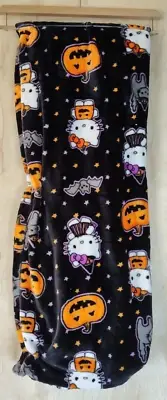 Hello Kitty Halloween blanket black oversized throw
