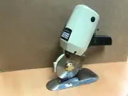 Artisan RC-100 4" electric round fabric knife