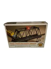 BACHMANN OVER / UNDER BLINKING BRIDGE & TRESTLE SET NIB