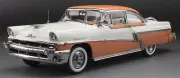 Sun Star SS-5144 1:18 1956 Mercury Montclair Hard Top Diecast Model Car