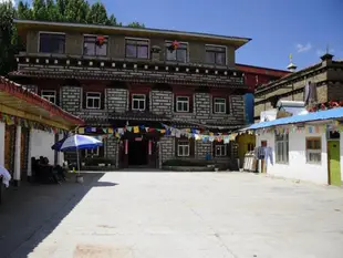 稻城卓瑪人家青年旅舍Daocheng Drolma's Guesthouse