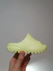 Yeezy Slide Kids Glow Green (US 9K)
