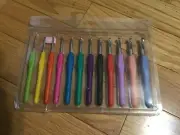 WESAYEE Ergonomic Crochet Hook Set plastic cas, Metal Yarn Knitting Needles Kits