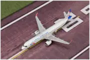 1:400 GeminiJets URAL AIRLINES BOEING A321neo Airplane Diecast Aircraft Model