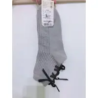在飛比找蝦皮購物優惠-全新 名古屋購入 tutuanna 灰色針織綁帶襪子