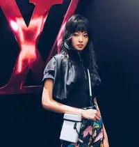 在飛比找Yahoo!奇摩拍賣優惠-【COCO 精品專賣】Louis Vuitton M6879