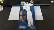 1 NEW Accusharp Knife and Tool Sharpener - FREE SHIPPING