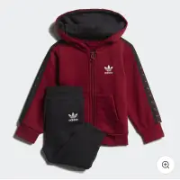 在飛比找蝦皮購物優惠-Adidas正品兒童套裝