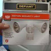 DEFIANT Motion Security Light Outdoor Lighting Sensors Detectors DFI-5412-WH NEW