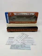 Walthers 1955 Twin Cities Hiawatha Milw Rd Railway 48-Seat Diner #932-9203 NOS