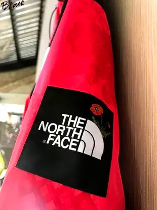 美國限定!全新The North Face x Nordstrom登山雪衣夾克TNF花朵supreme男女皆具!風衣外套