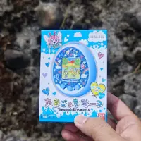 在飛比找蝦皮購物優惠-全新收藏品 Tamagotchi Meets 遇見童話藍色 