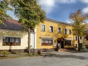 Hotel-Restaurant Alter Krug Kallinchen