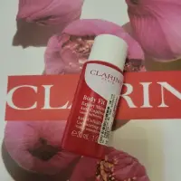 在飛比找蝦皮購物優惠-全新 CLARINS 克蘭詩 紅魔超S勻體精華 30ml/1