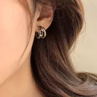 在飛比找momo購物網優惠-【Oni 歐妮】雙層C型鏈條 耳針穿式耳環耳釘耳骨環 耳飾9
