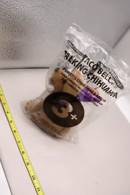 Taco Bell Talking Chihuahua 2000 “Happy New Year Amigos” Plush Dog New Sealed