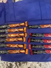 Lindt 11 Chocolate Bars - Hello 7 Caramel Brownie - 100g 4 strawberry cheesecake