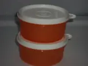 [Tupperware] Snack Bowl Pair in Orange Peel with Snowy White Seals