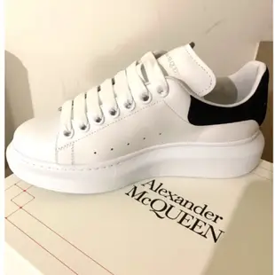 MCQ Alexander McQueen 女鞋 麥昆鞋 麥坤鞋 經典百搭黑白色 麂皮黑尾 新款 厚底 增高 小白鞋
