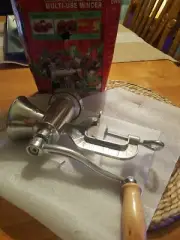 Manual Meat Grinder Mincer Sausage Filler Chopper Pasta Chili Noodle Maker Tool