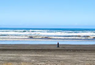 探索海岸旅館