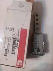 Genuine NOS Cummins Throttle Lever 5.9 Liter B Engines 4920051