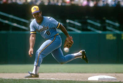 Sal Bando Of The Milwaukee Brewers 1980 Baseball Photo 4