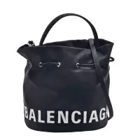 在飛比找momo購物網優惠-【Balenciaga 巴黎世家】經典品牌LOGO尼龍抽繩手