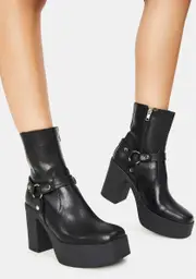 [Lamoda] Space Girl Platform Ankle Boots