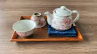 在飛比找Yahoo!奇摩拍賣優惠-日本制美濃燒櫻花陶瓷茶壺套裝泡茶壺花茶壺茶杯子家用茶具禮品裝
