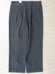 Dockers Relaxed Khakis Gray Cotton Pants Men's Size 36x30 Pleated No Wrinkle