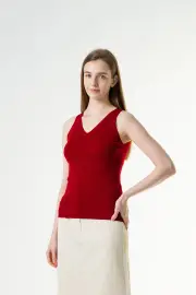 Merinosnug Superfine Wool V-Neck Sleeveless Top – 100% Wool Super Fine Rib Knit, Rhubarb / XS