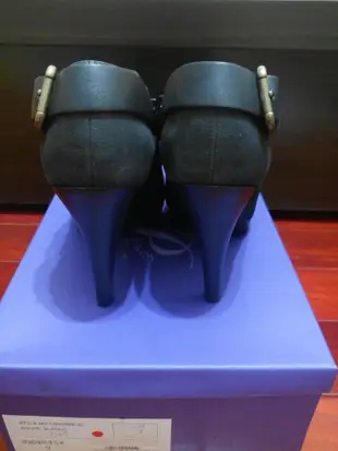 【Miss Sofi】黑皮革踝靴(全新五折出售)